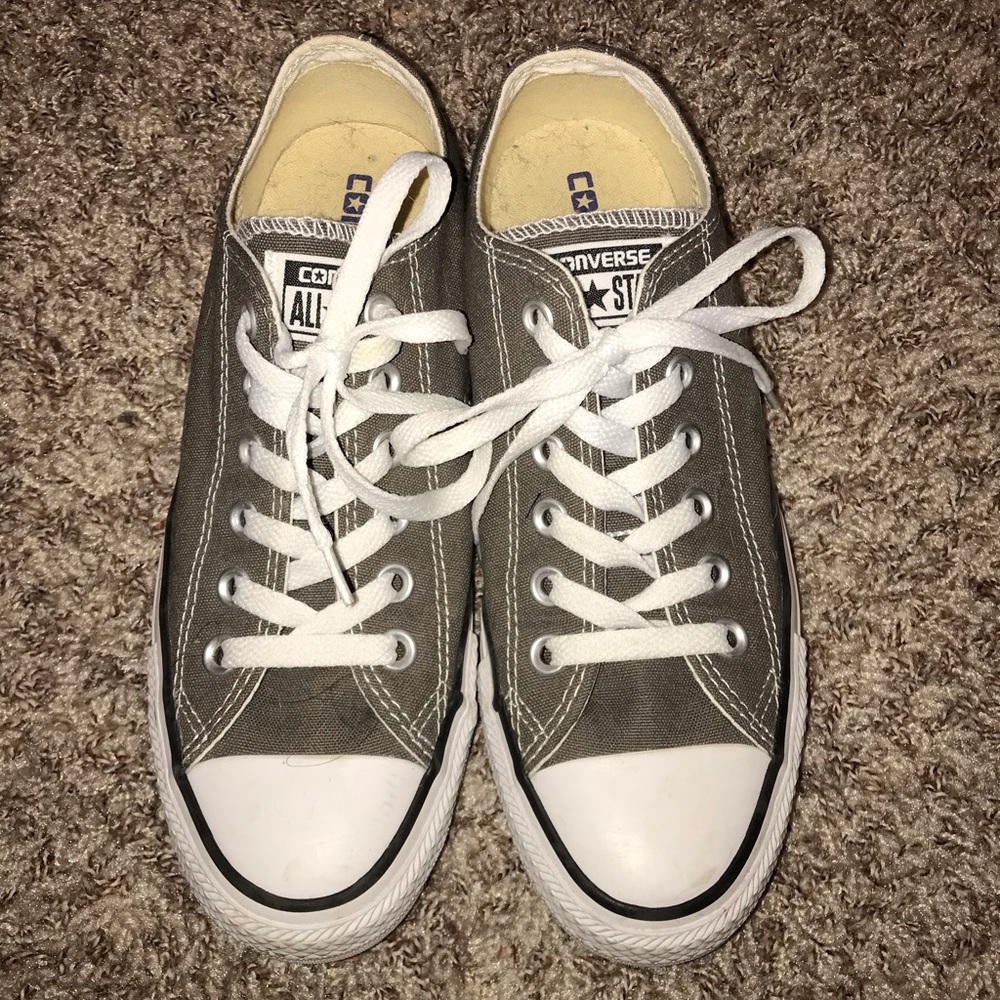 Size 7 (women’s) gray converse